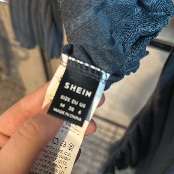 Two shein long wide sleeve tops soft fabric size medium blue and cream - Picture 7 of 7